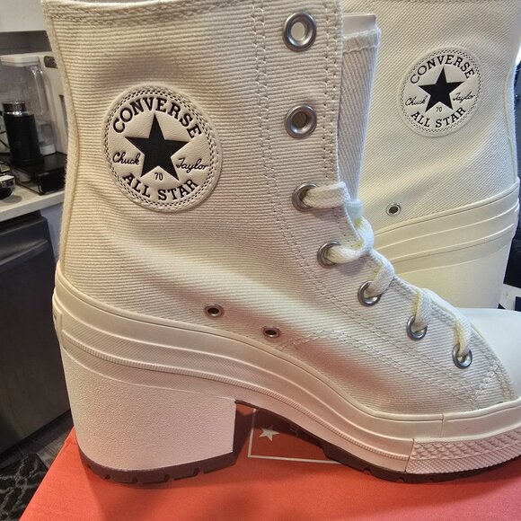 Converse Chuck 70 De Luxe Heel Shoe White Chunky Platform Women 8 A05348C New - Picture 1 of 11